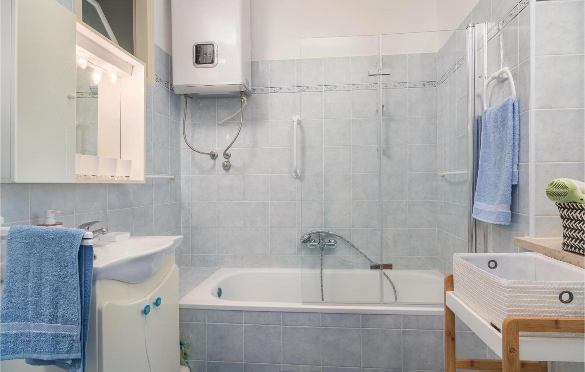 Amazing Apartment In Rabac With Wifi Raša Zewnętrze zdjęcie